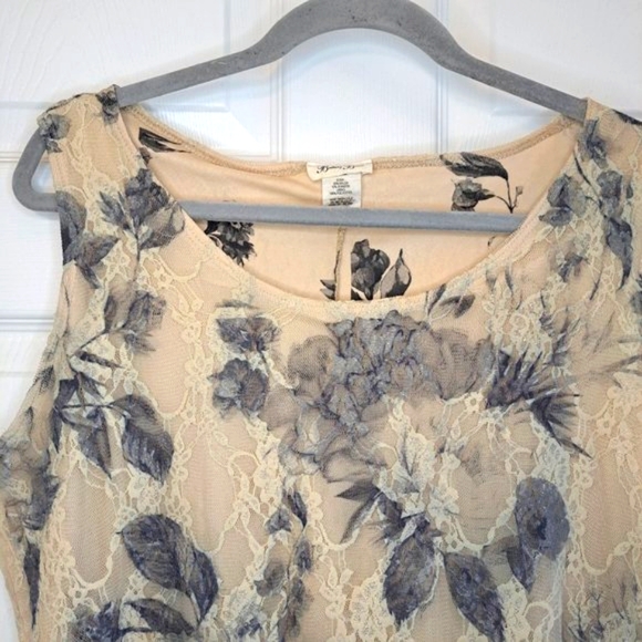 Brittany Black Floral Lace Overlay Tank Top Blouse Size XL - Picture 3 of 6